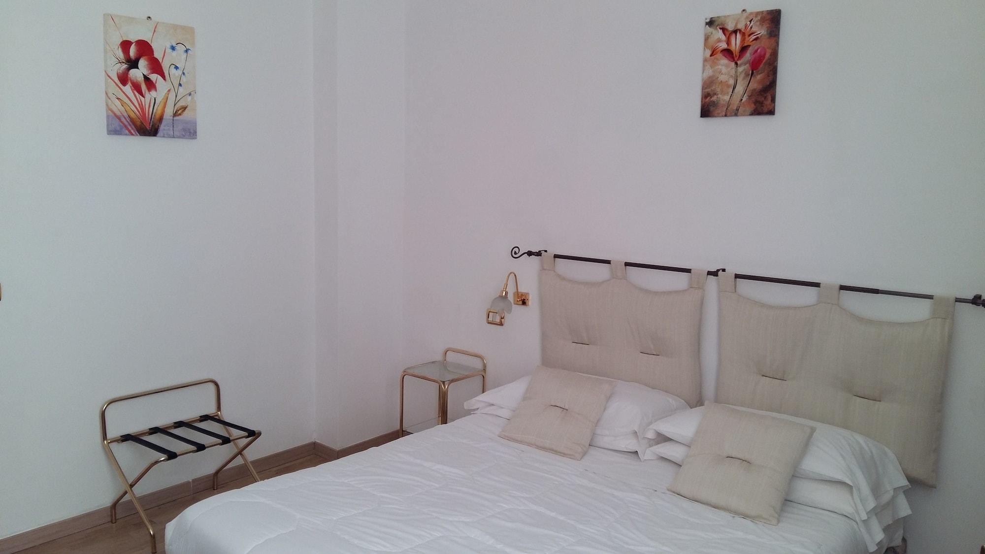Hotel Villa Delle Ortensie Sant'Omobono Imagna エクステリア 写真