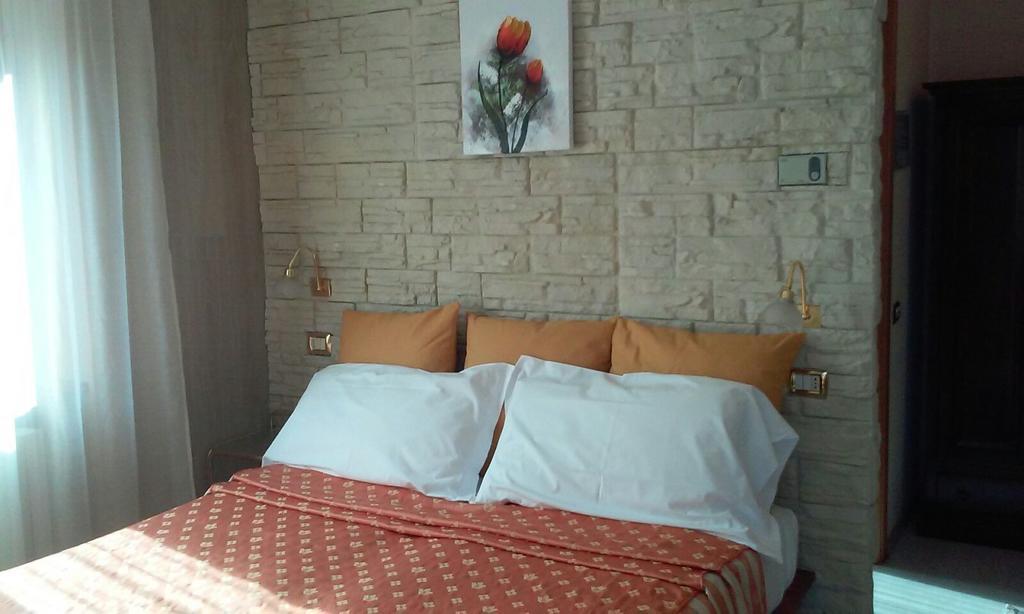 Hotel Villa Delle Ortensie Sant'Omobono Imagna エクステリア 写真