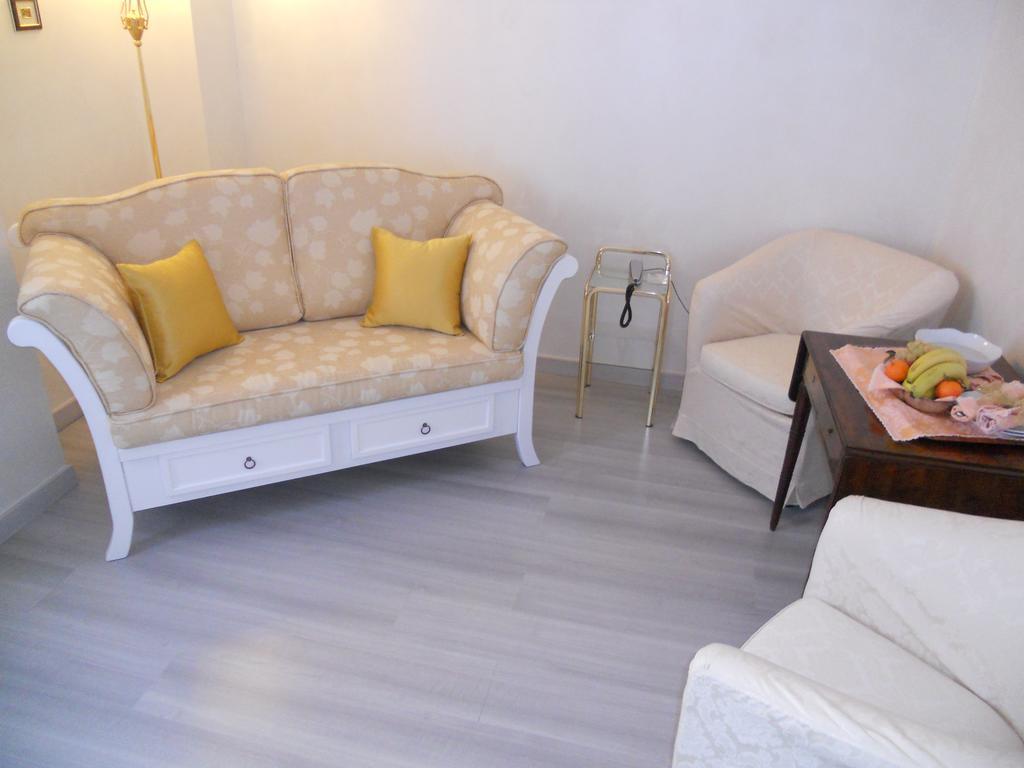 Hotel Villa Delle Ortensie Sant'Omobono Imagna エクステリア 写真
