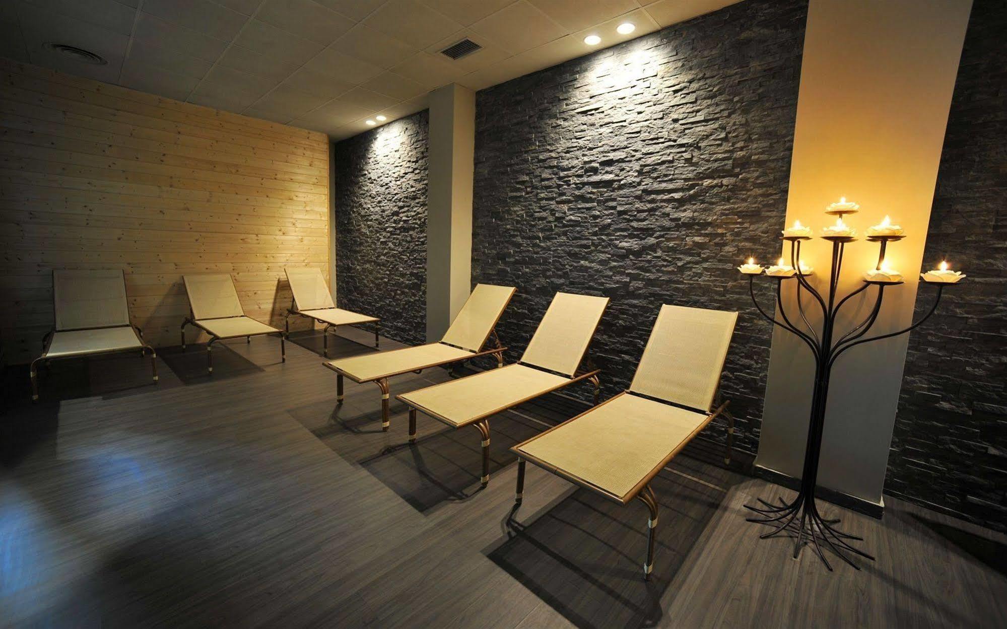 Hotel Villa Delle Ortensie Sant'Omobono Imagna エクステリア 写真